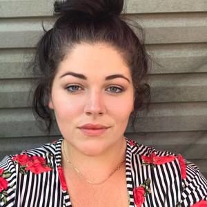 Meet your Posher, Alyssa